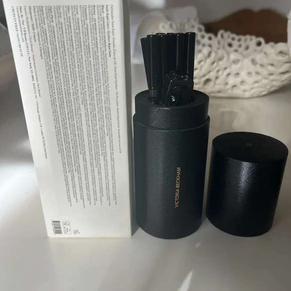 Victoria Beckham Assorted satin eye pencil set of 8 - Picture 2 of 3